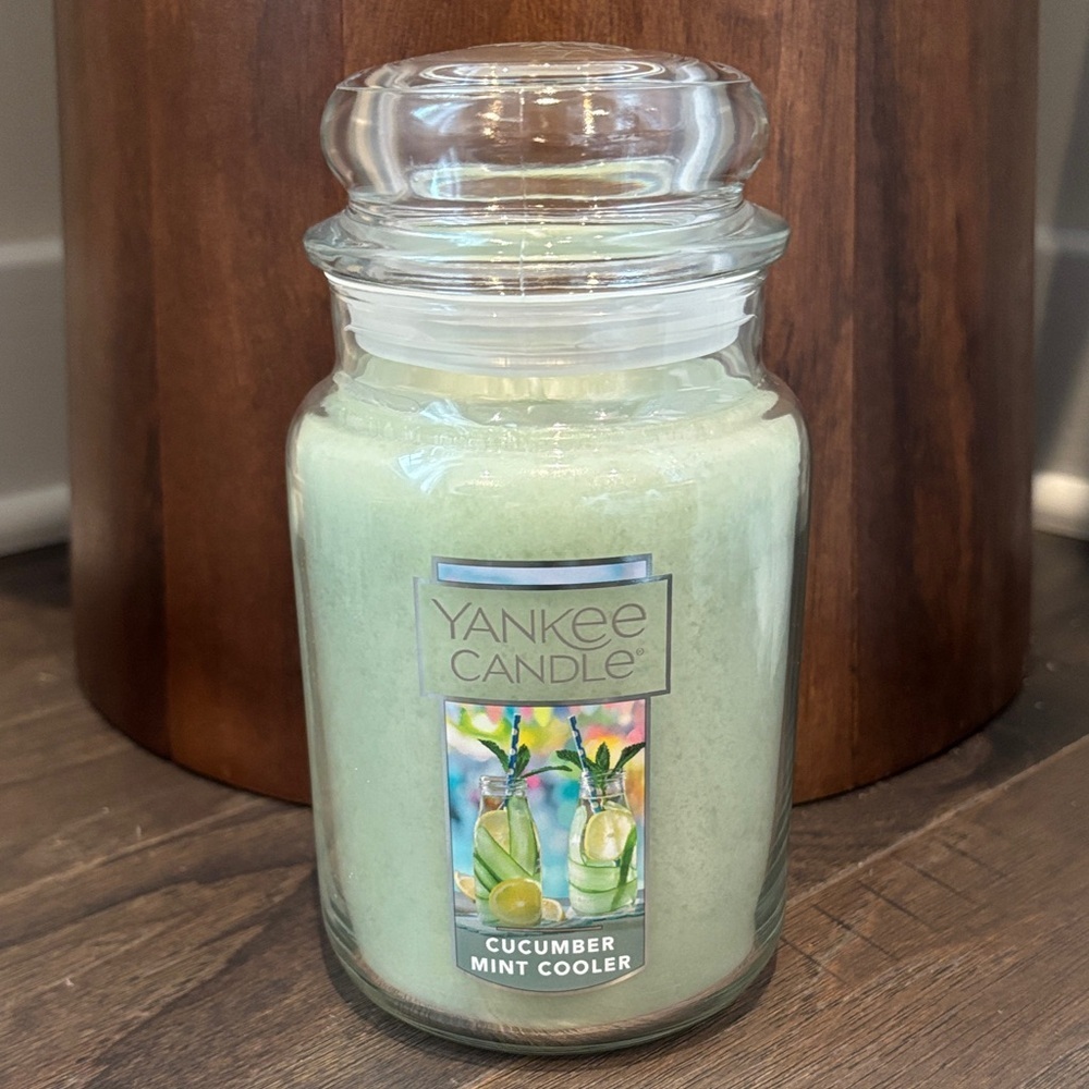 Yankee Candle Cucumber Mint Cooler,citrus,fragrance Lemon,eucalyptus, jasmine